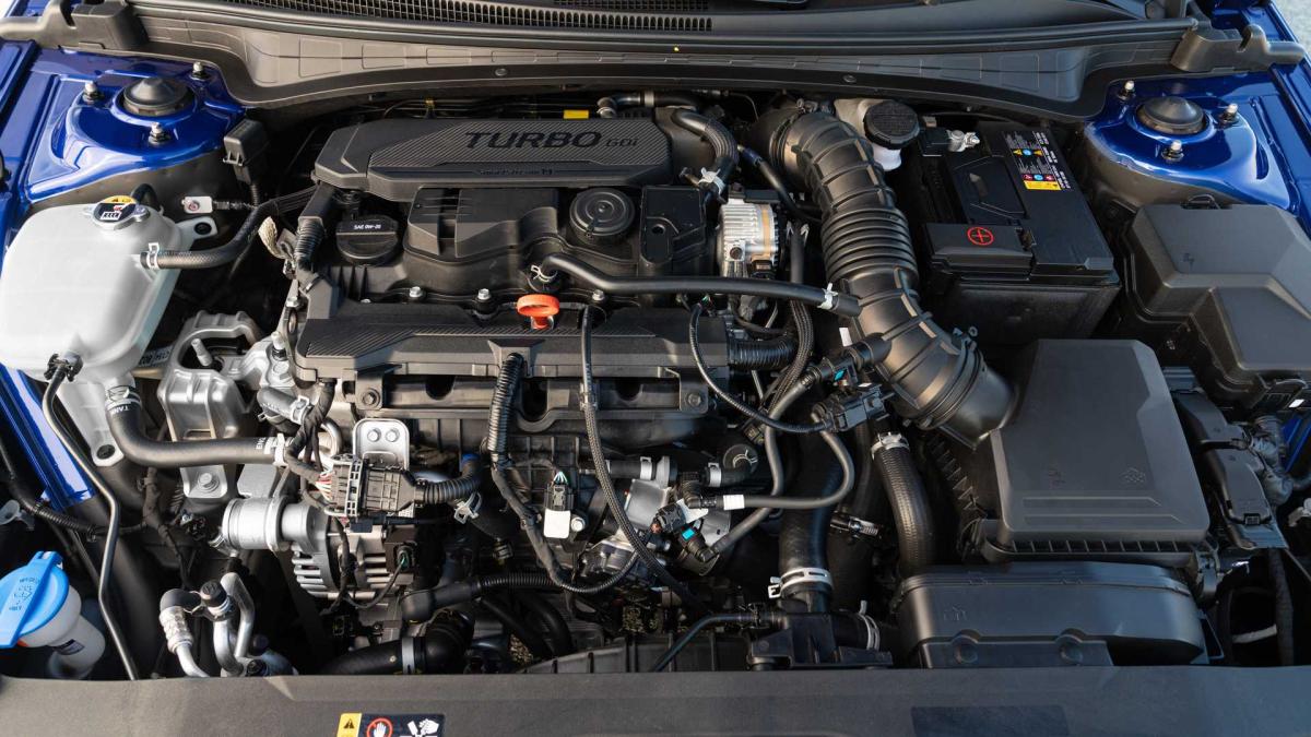 hyundai-elantra-nline