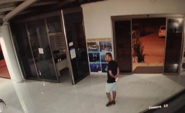 Antalya'da Cezayirli iş adamı bagajında ölü bulundu