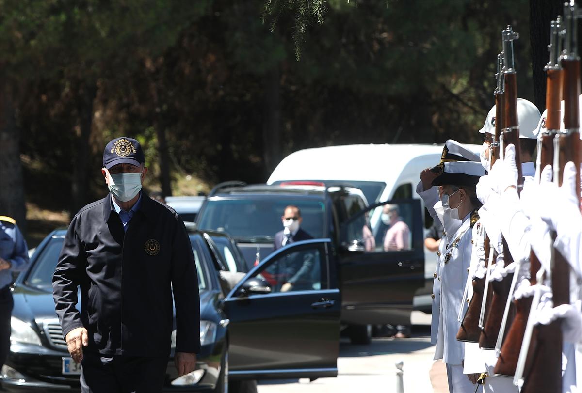 Akar ve TSK komuta kademesi Donanma Komutanlığı'na gitti