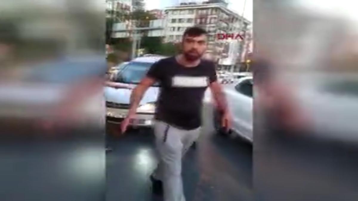 Alibeyköy'de bir kişi trafikte kadına saldırdı