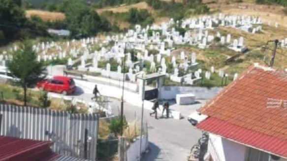 Yunan askerleri Türk köyünde tatbikat yaptı