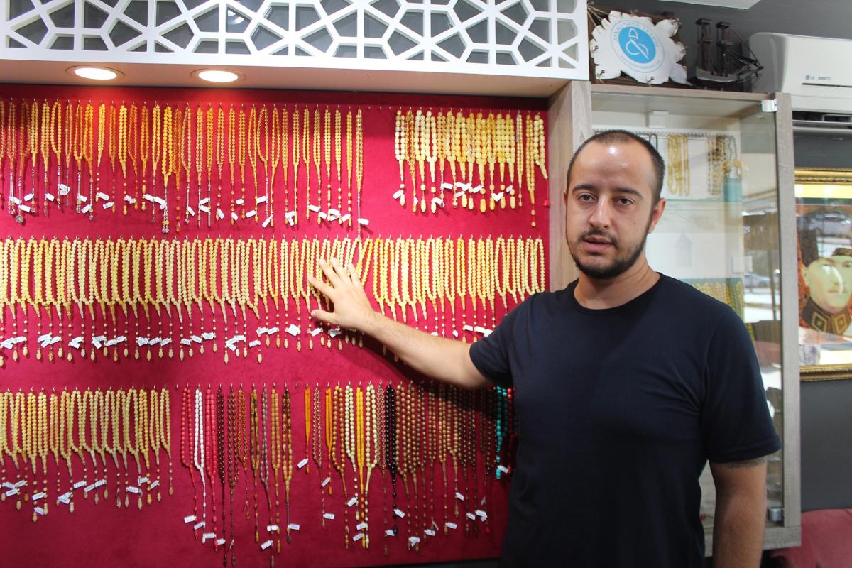 Antalya'da 8 bin liralık tesbih ve bileklik hırsızlığı