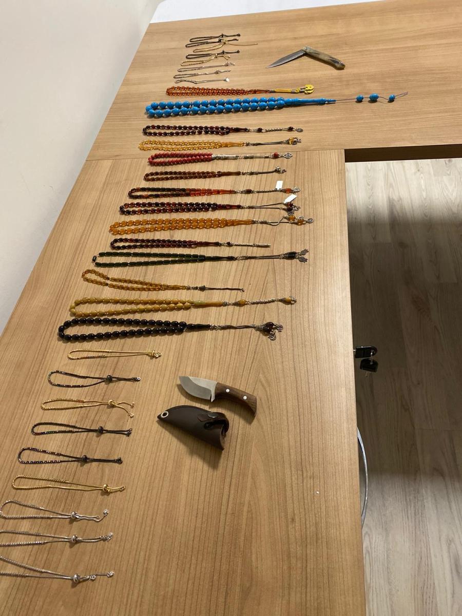 Antalya'da 8 bin liralık tesbih ve bileklik hırsızlığı