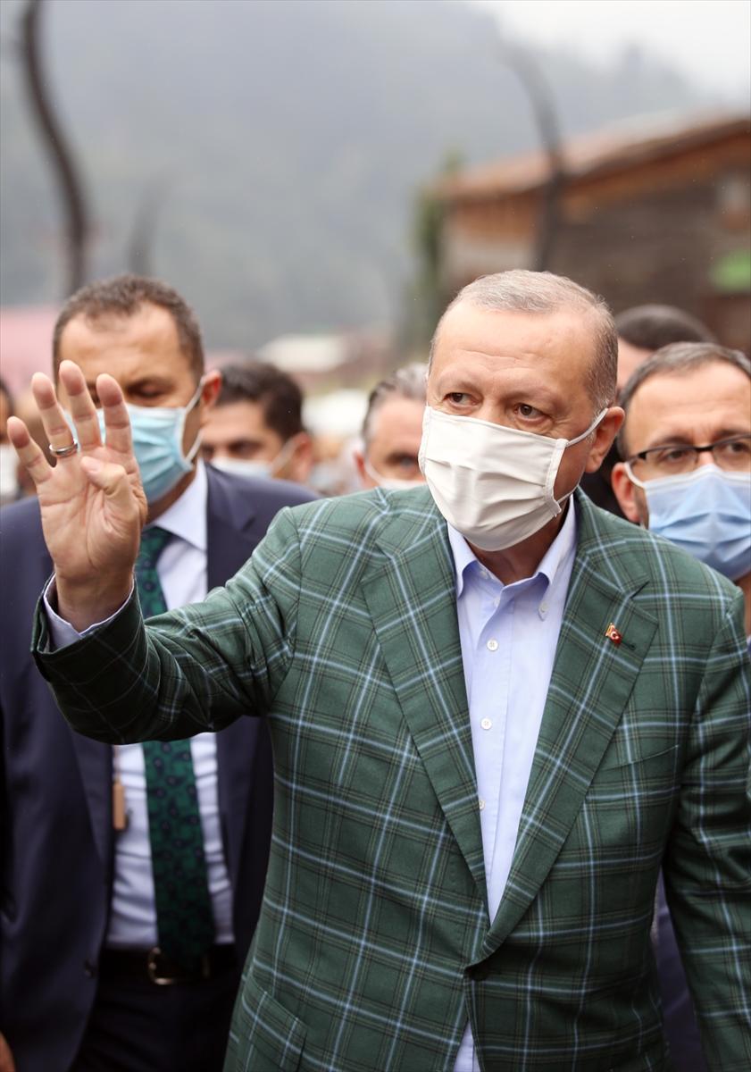 Cumhurbaşkanı Erdoğan, Ayder Yaylası'na çıktı