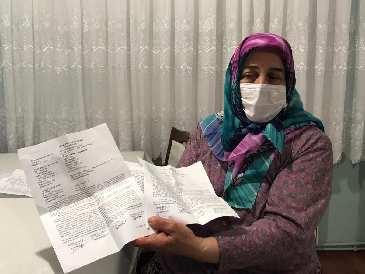 Ümraniye'de bir aile komşuları yüzünden evinden ayrılıyor