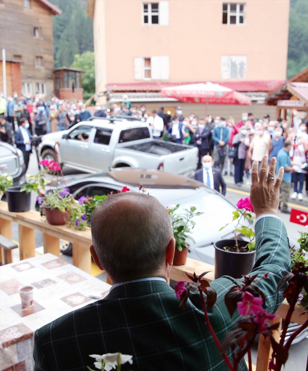 Cumhurbaşkanı Erdoğan, Ayder Yaylası'na çıktı