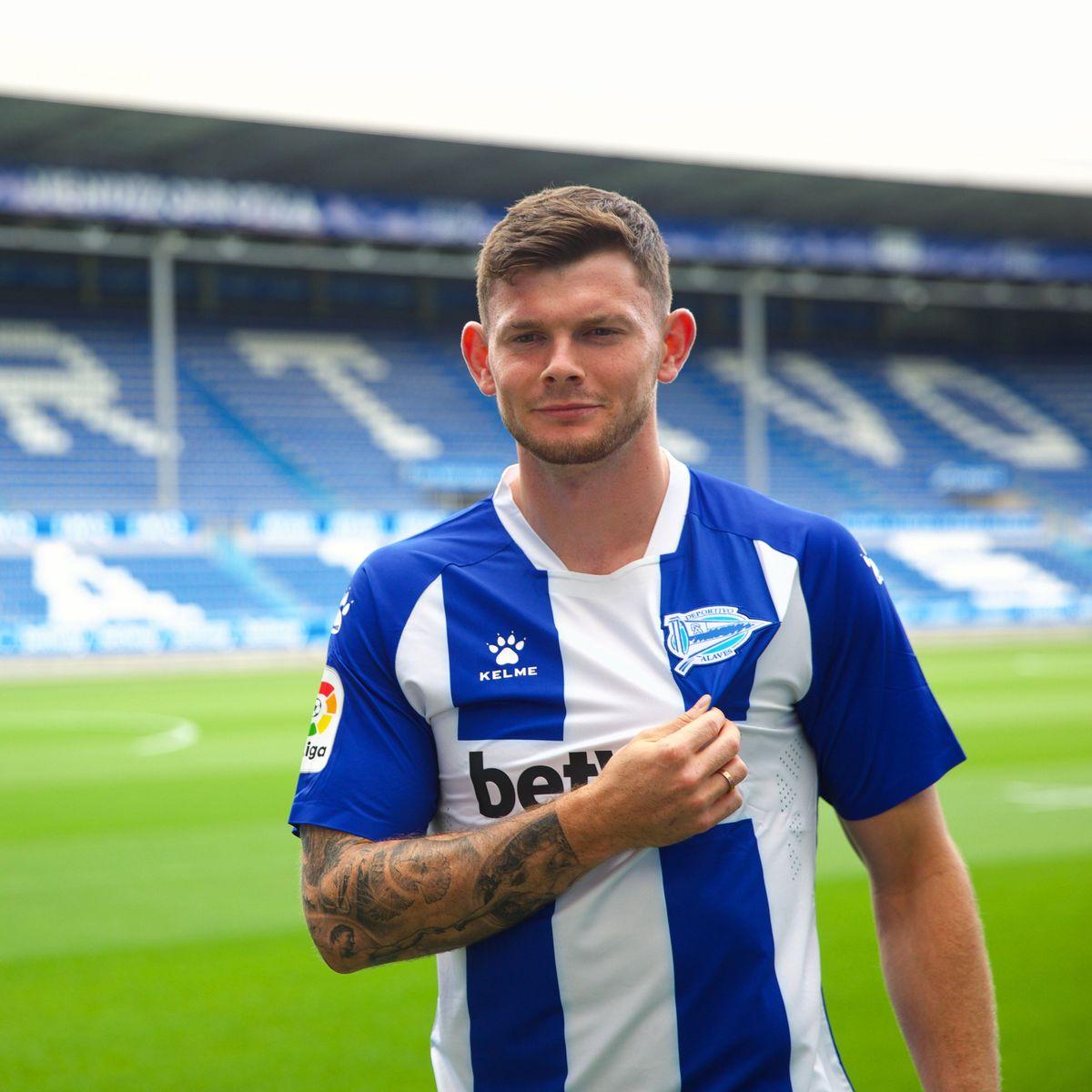 Trabzonspor Oliver Burke ile temas halinde