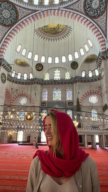 Johnny Depp'in eski eşi Amber Heard İstanbul'a geldi