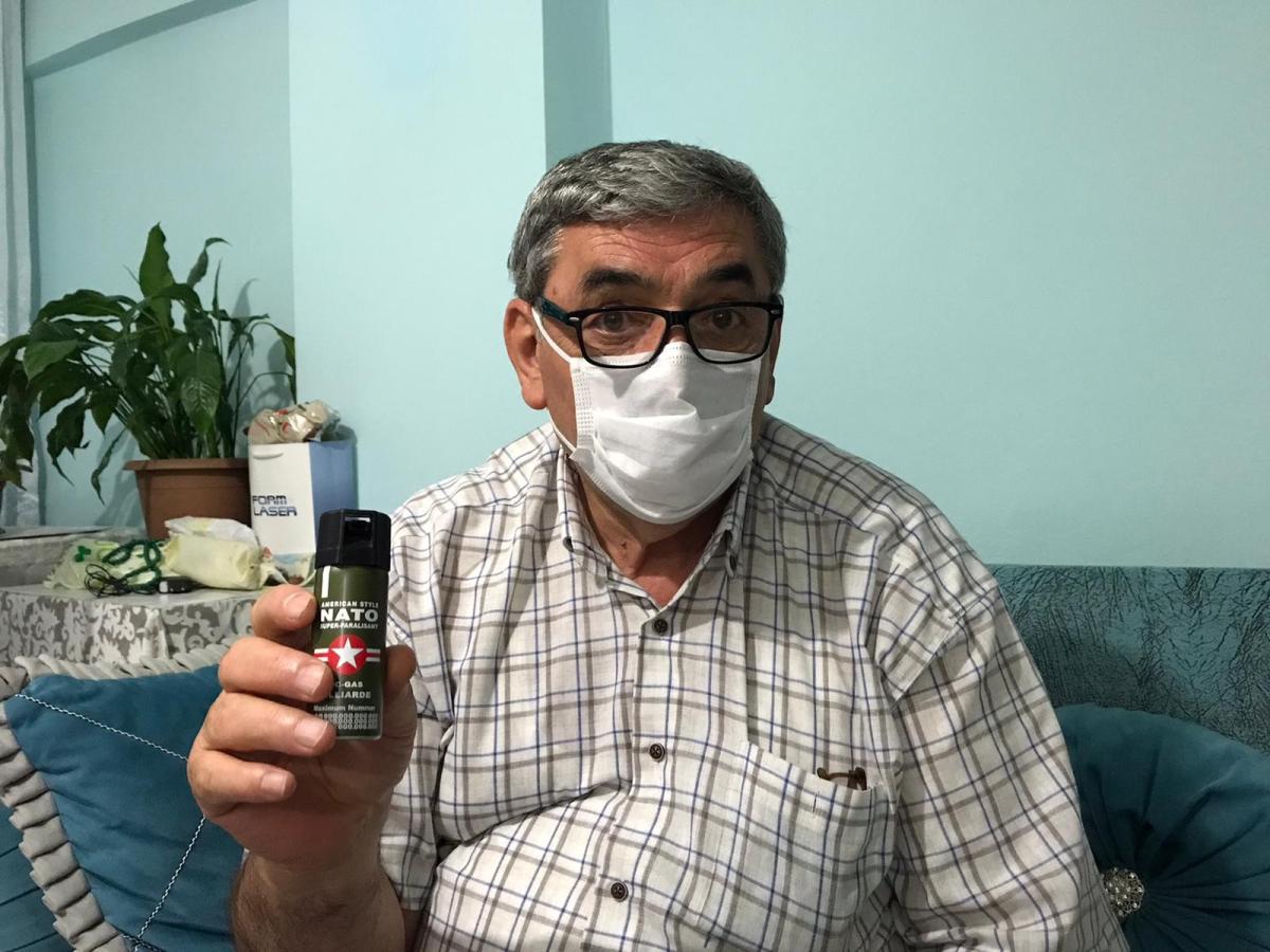 Ümraniye'de bir aile komşuları yüzünden evinden ayrılıyor