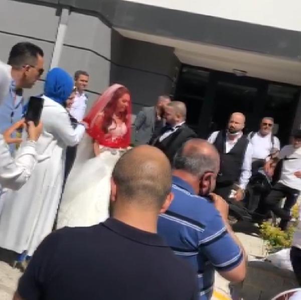 Kartal'da düğün magandası kamerada