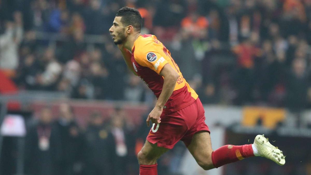 Galatasaray'da Belhanda ve Feghouli satılıyor