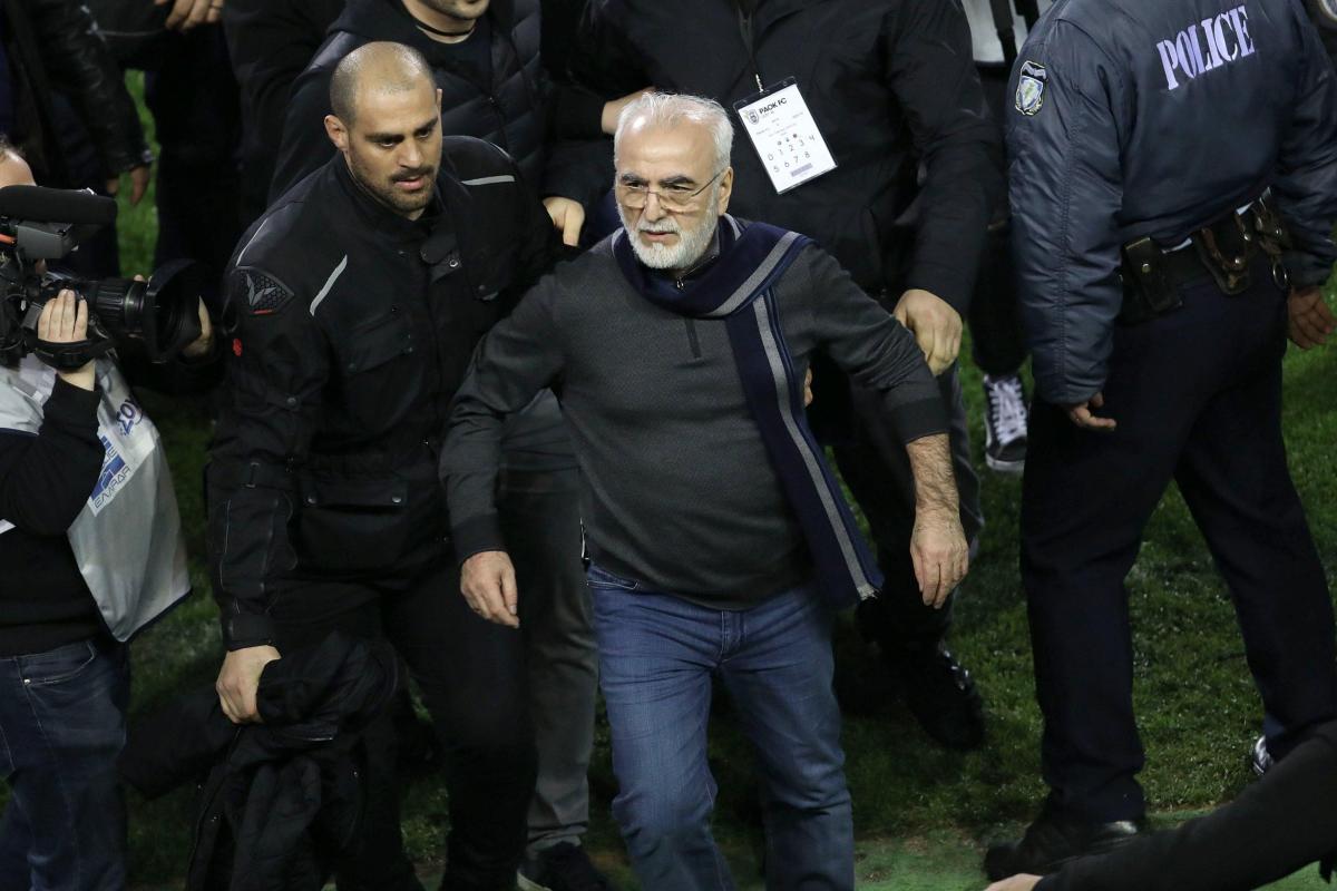 PAOK Başkanı Savvidis: Yunanistan'ı temsil edin