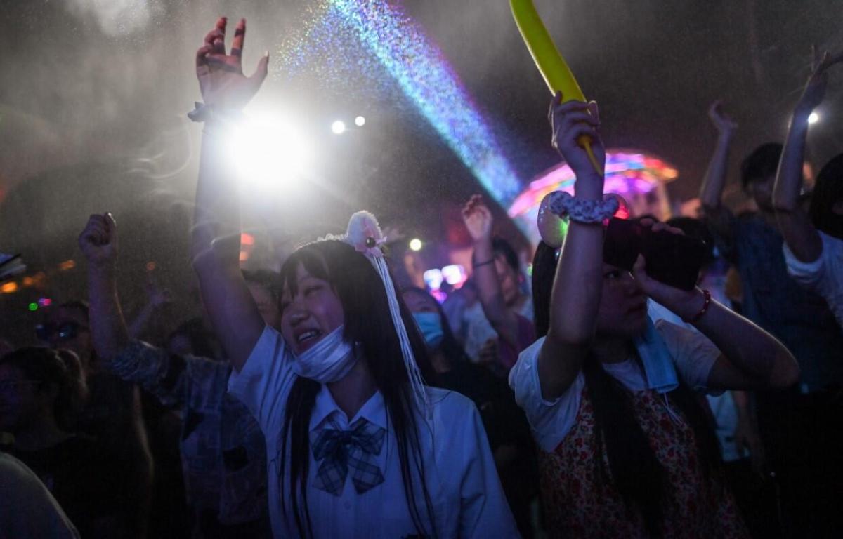 Koronavirüsün ortaya çıktığı Vuhan'dan şaşırtan görüntüler