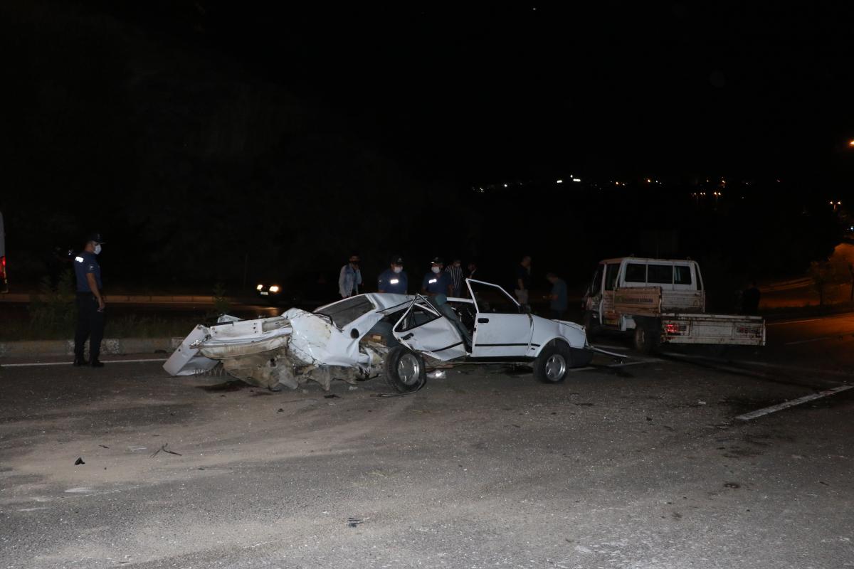 Karabük'te bir hırsız çaldığı araçla kaza yaptı