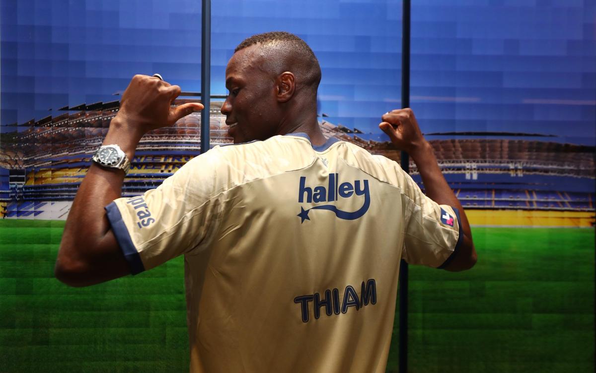 Mame Thiam Fenerbahçe'de