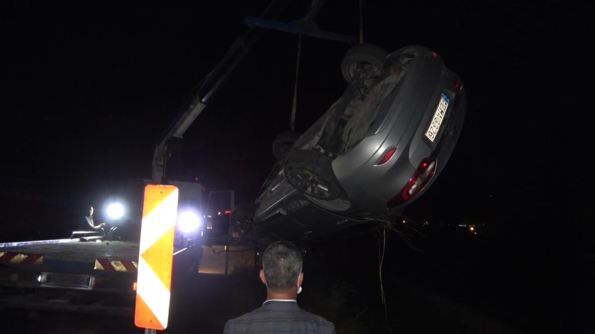 Kırıkkale'de kaza yapan 3 kişi çay içerek rahatladı