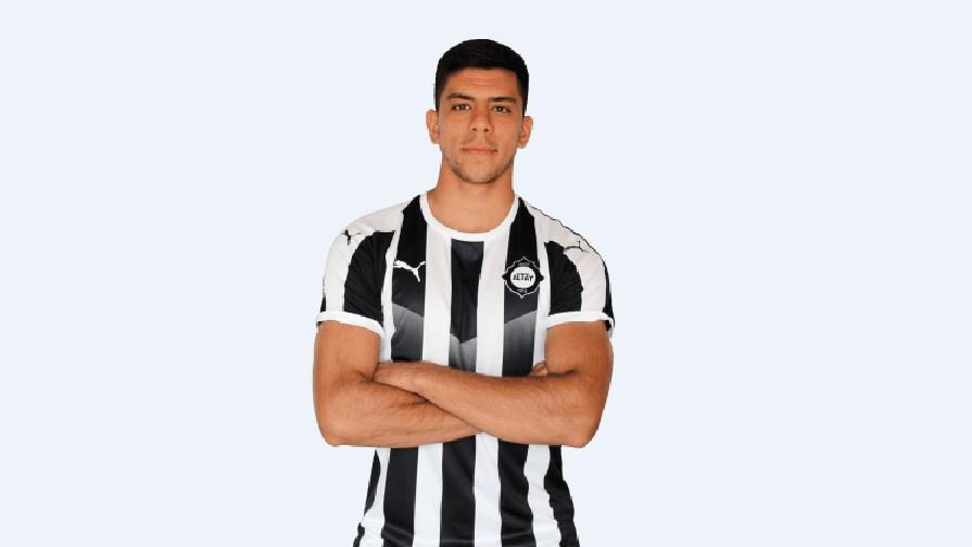 Cenk Özkacar resmen Lyon'da