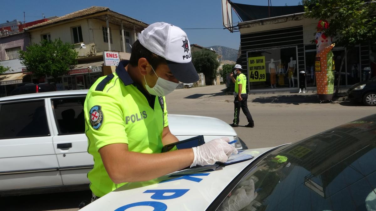 Adana'da kurallara uymayan sürücüler drone ile tespit edildi