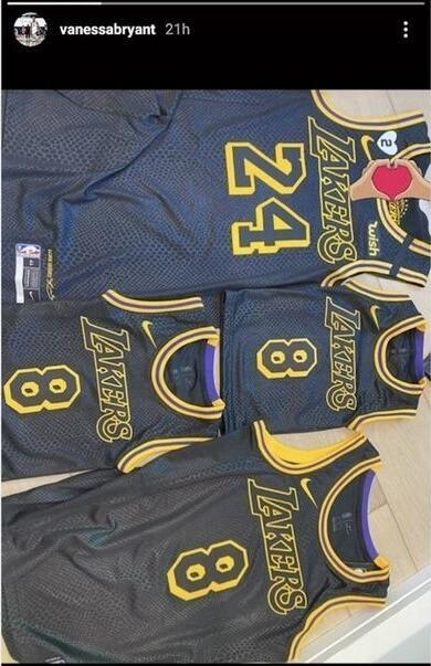 Lakers, Black Mamba formasıyla parkeye çıkacak