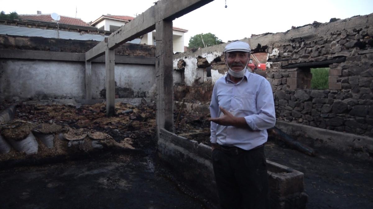 Kırıkkale'de ahırda çıkan yangında 8 hayvan telef oldu