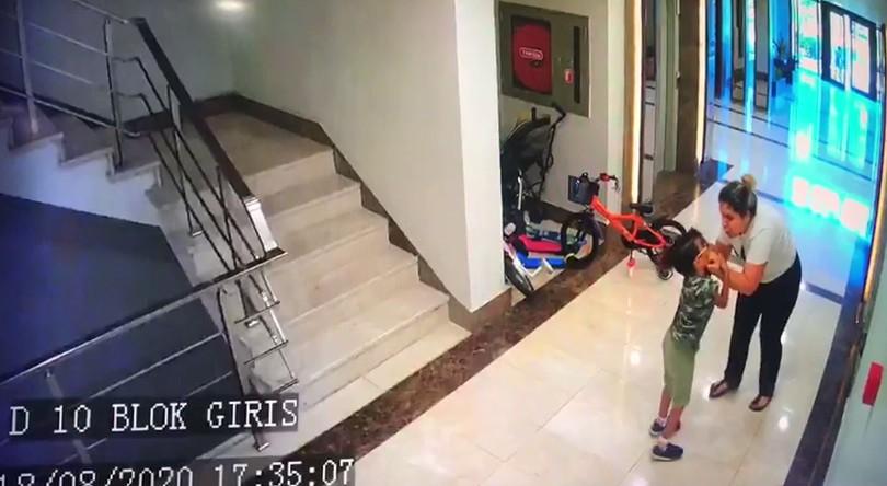 İstanbul'da komşu çocuğuna 'köpeğimle oynama' dayağı