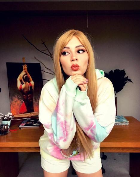 Duygu Köseoğlu 3 yıllık sevgilisinden şiddet gördü