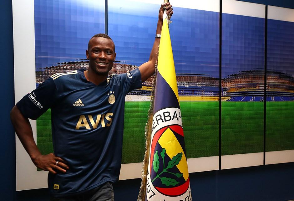 Fenerbahçeliler ile Galatasaraylıların 'hülle' tartışması