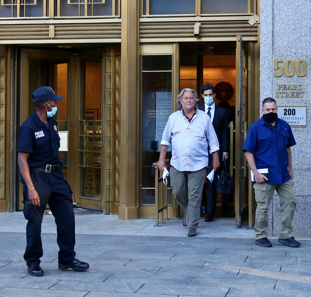 Trump’ın eski danışmanı Steve Bannon gözaltına alındı