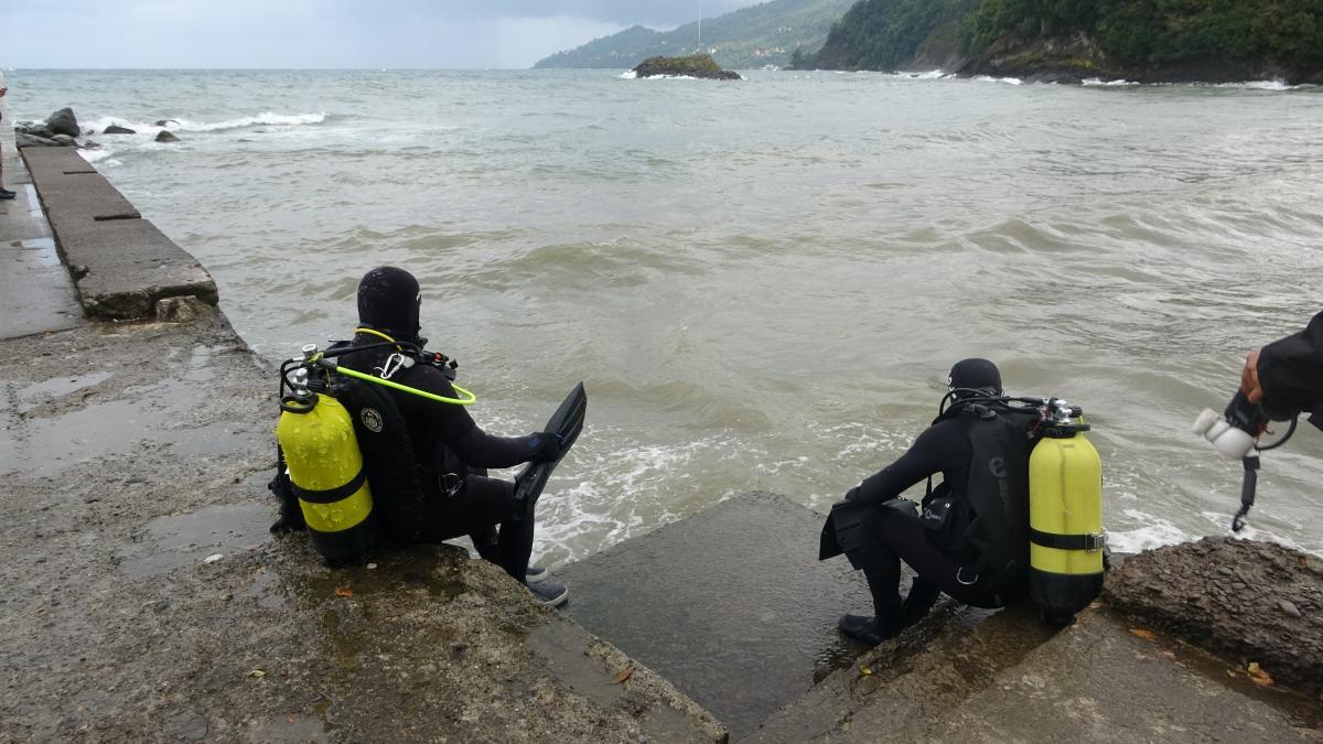 Ordu'da denizde kaybolan oğlunu bekleyen acılı baba