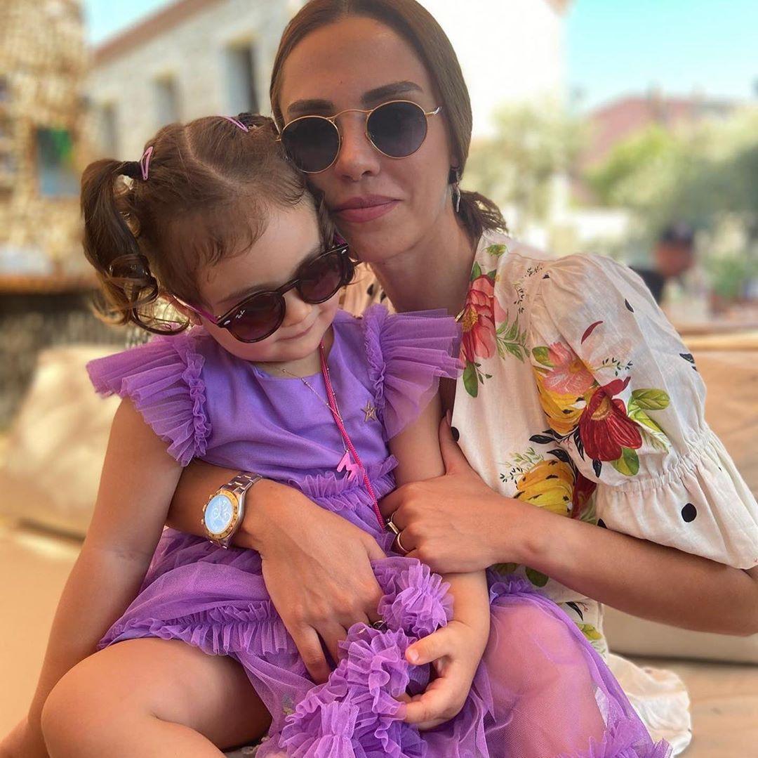 Şükran Ovalı ve Caner Erkin çiftinin kızları 2 yaşına bastı