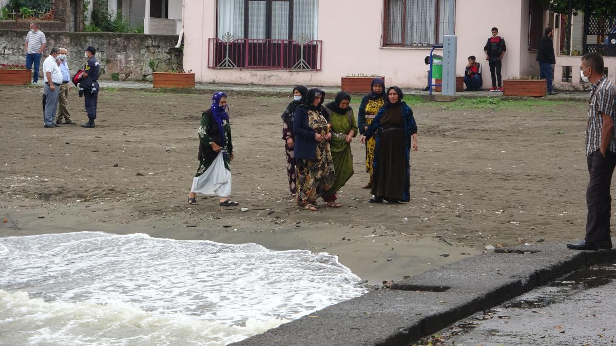 Ordu'da denizde kaybolan oğlunu bekleyen acılı baba