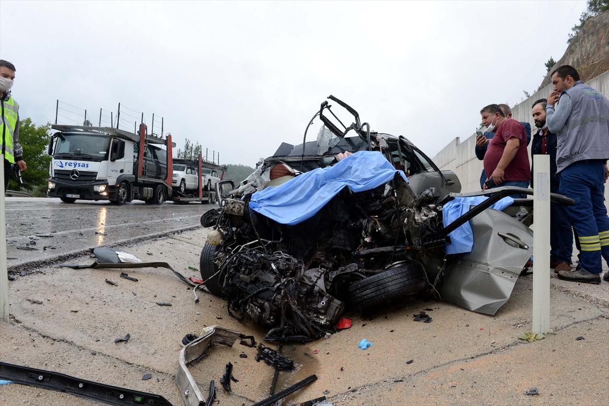 Tokat'ta otomobil ile tır çarpıştı