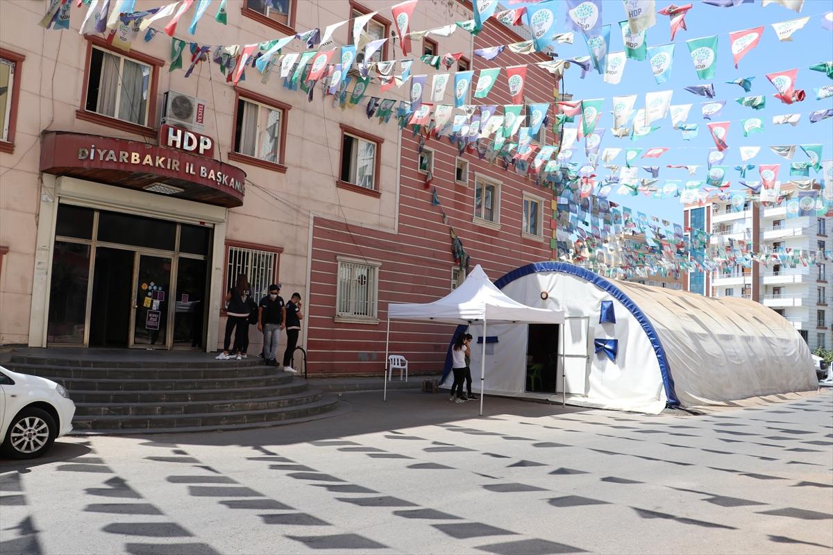 Diyarbakır annelerinden Ay: Çocuğumu almadan gitmeyeceğim