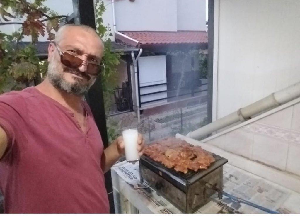 İzmir'de öldürülen Ceyda Yüksel, toprağa verildi