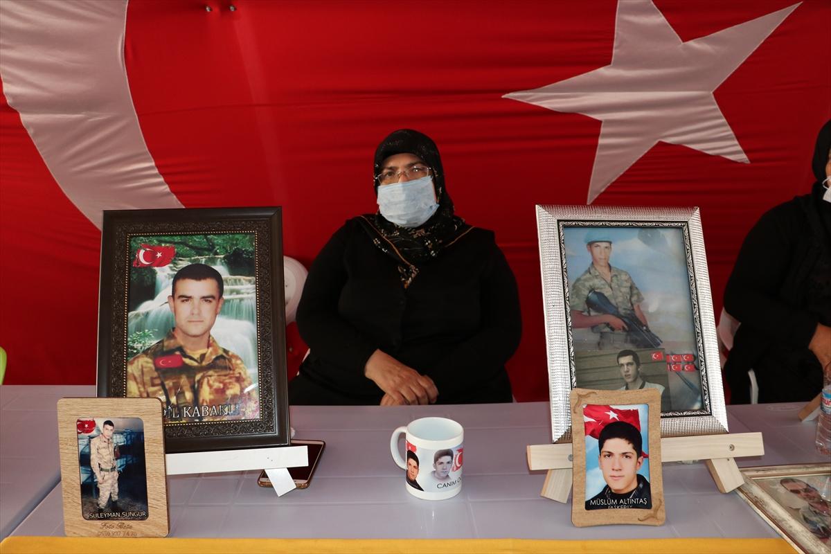 Diyarbakır annelerinden Ay: Çocuğumu almadan gitmeyeceğim