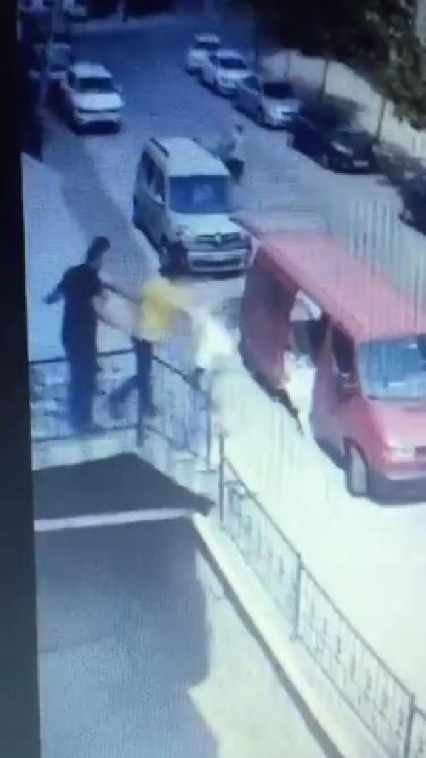 Kocaeli'de sokak ortasında darp