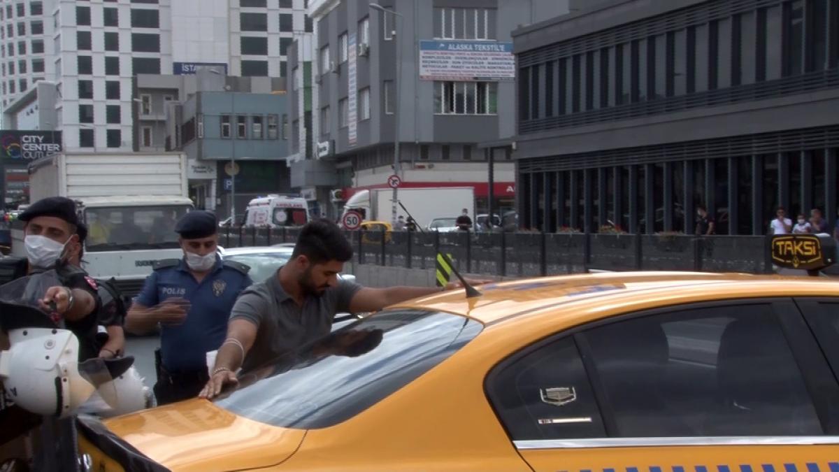 Esenyurt'ta taksi durakları arasında çıkan kavganın görüntüleri