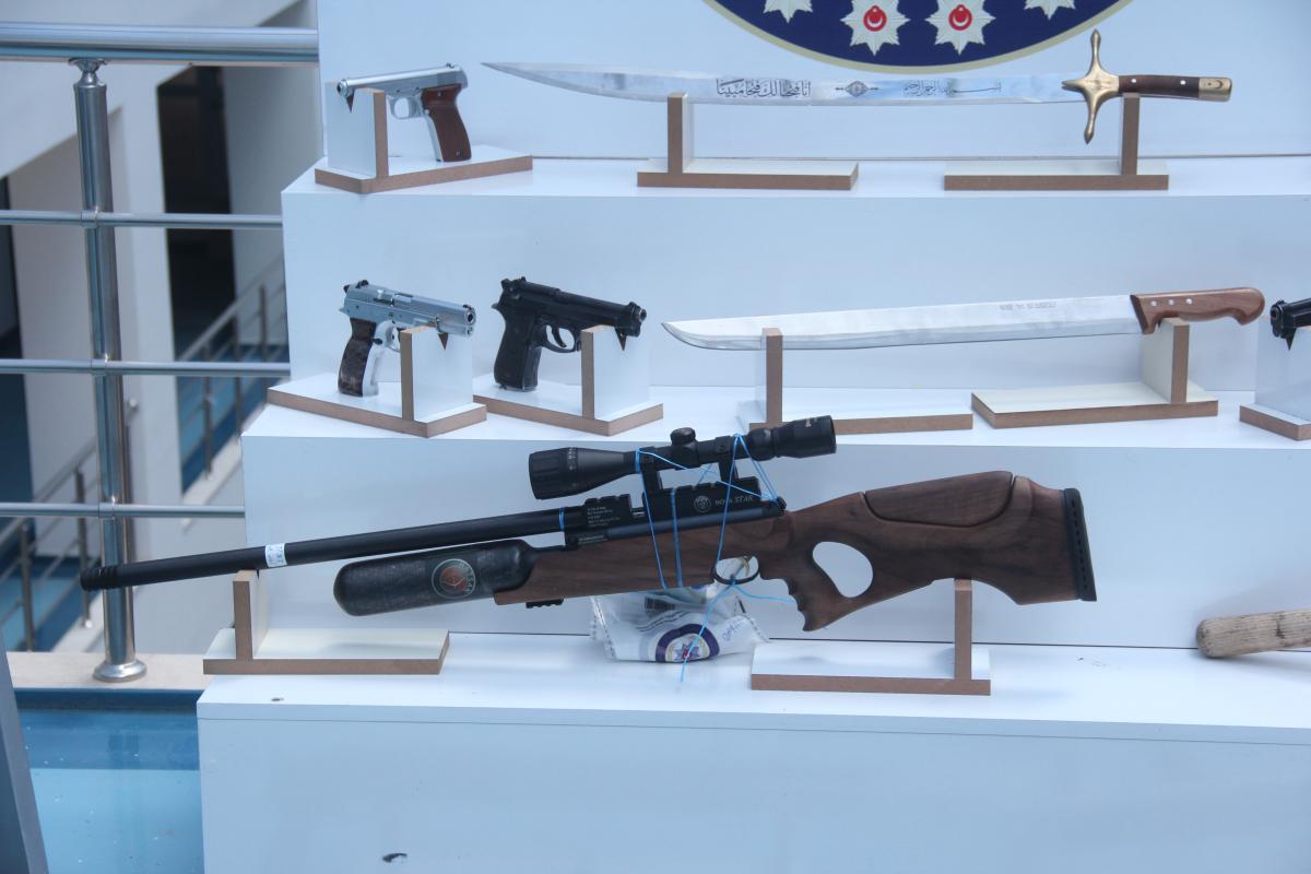 Adana'da 41 adet silah ele geçirildi