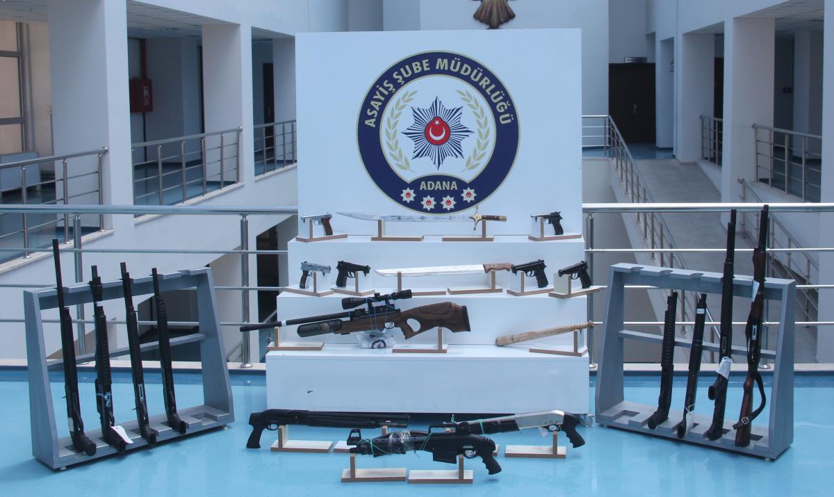 Adana'da 41 adet silah ele geçirildi