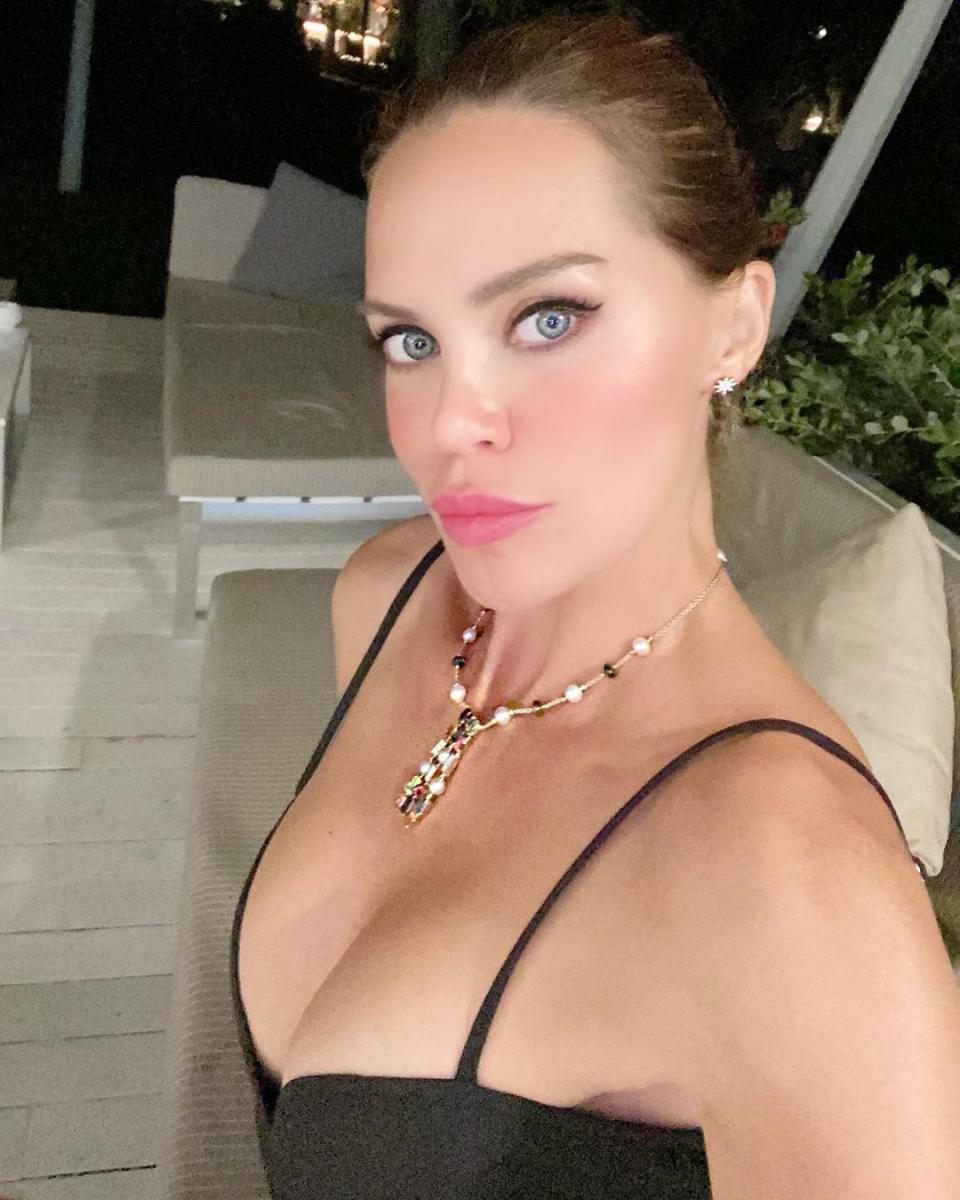 Ebru Şallı: Hayata tutunmaya çalışıyorum