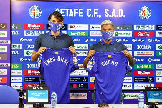 Getafe, Enes Ünal'ı basına tanıttı