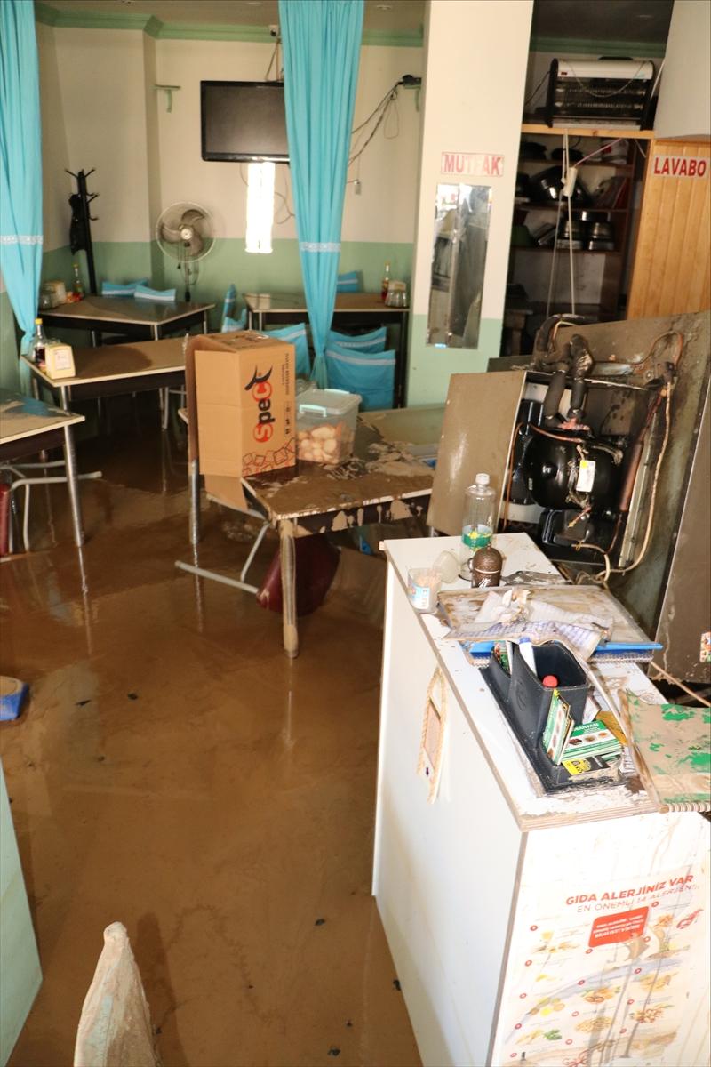 Giresun'da vatandaşlar, selde yaşadıklarını anlattı