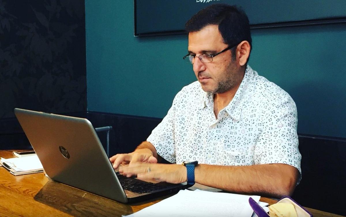 FOX TV'de Fatih Portakal'ın yerine Selçuk Tepeli geçti