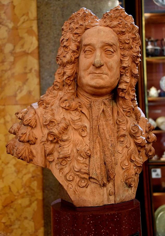 British Museum, köle taciri Sir Hans Sloane'nın büstünü kaldırdı