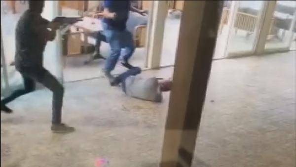 Tuzla'da kafede silahlı çatışma kamerada