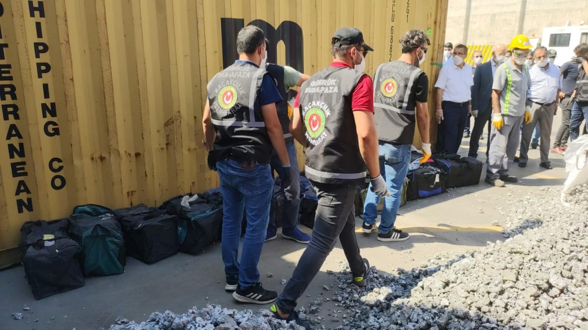 Kocaeli'ndeki bir limanda 540 kilo kokain ele geçirildi