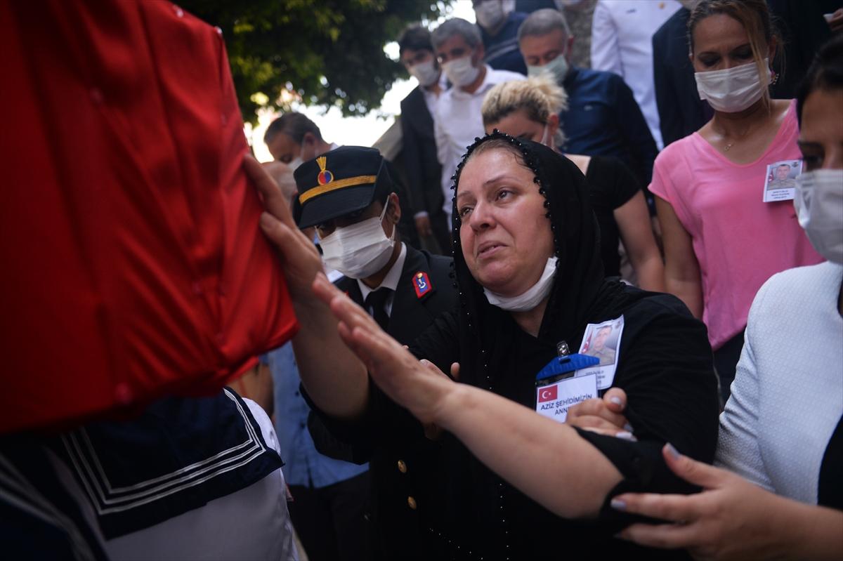 Hakkari'de yüksekten düşerek şehit olan Mesut Yıldırım toprağa verildi