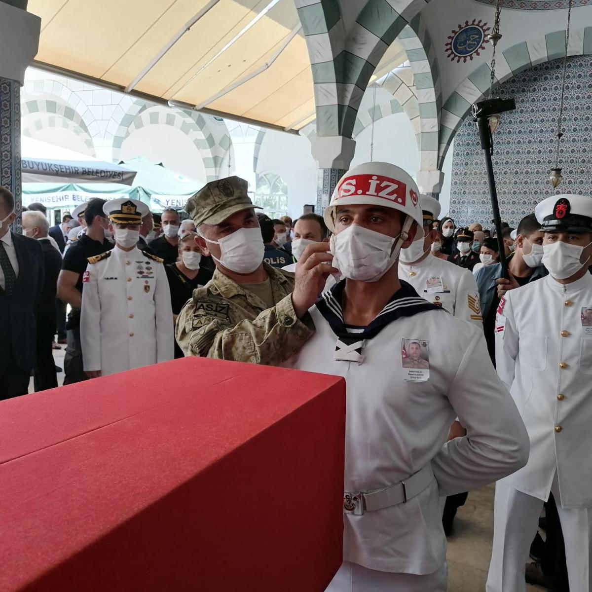 Hakkari'de yüksekten düşerek şehit olan Mesut Yıldırım toprağa verildi