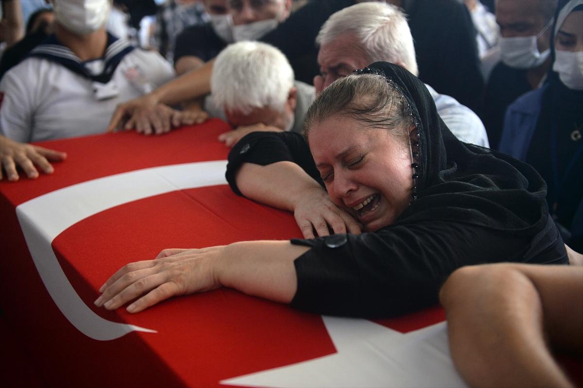 Hakkari'de yüksekten düşerek şehit olan Mesut Yıldırım toprağa verildi