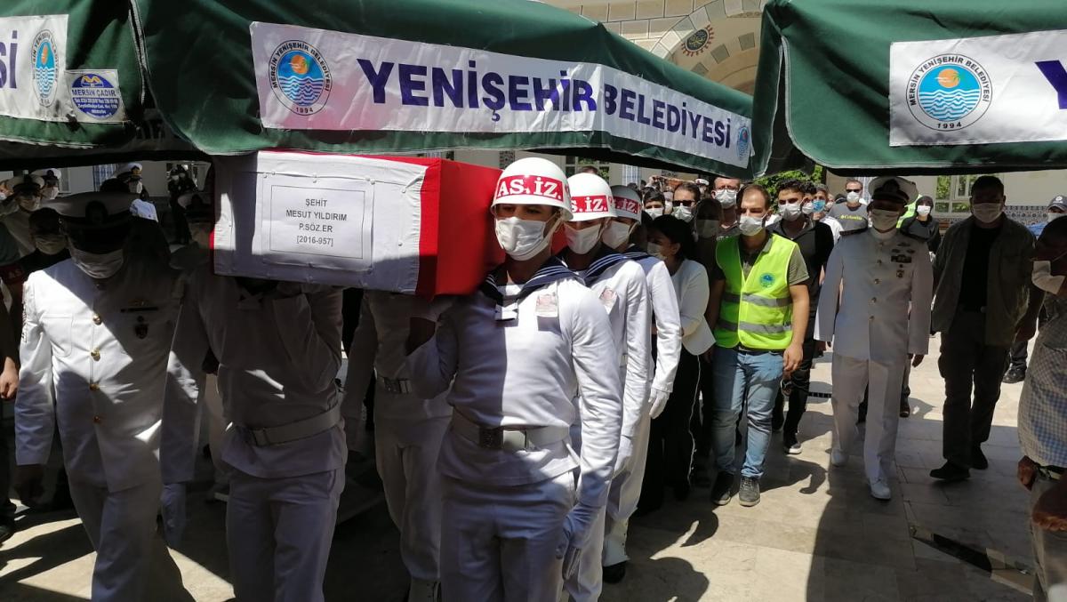 Hakkari'de yüksekten düşerek şehit olan Mesut Yıldırım toprağa verildi